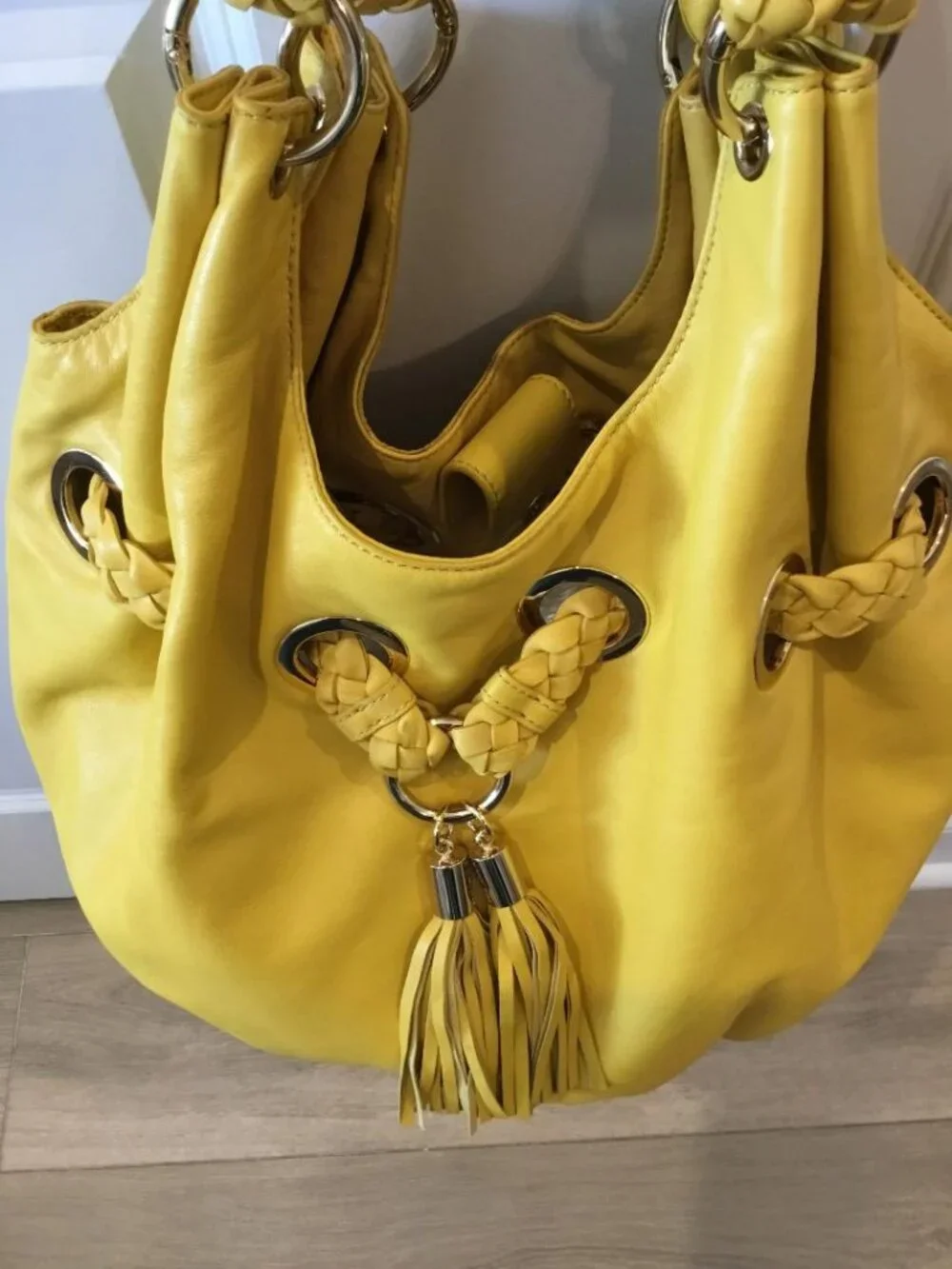 Michael Kors Astor Grommet Hobo Mustard Yellow Leather Large Shoulder Bag EUC - Picture 2 of 9